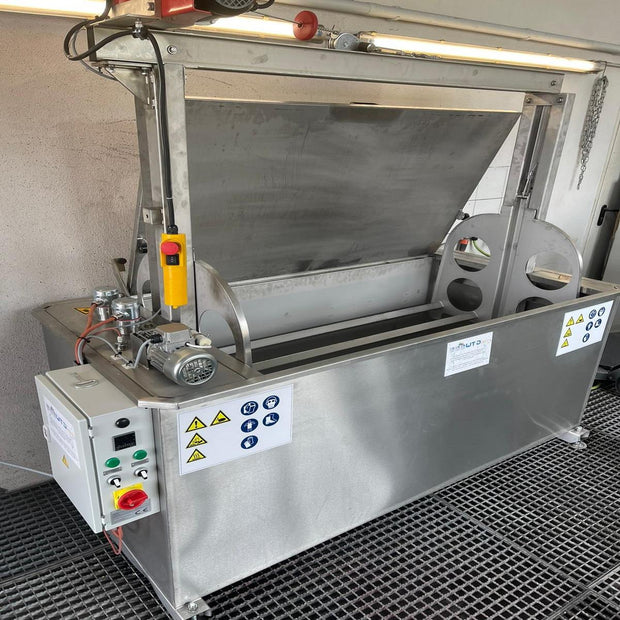 Entlackungsprodukte & Anlagen